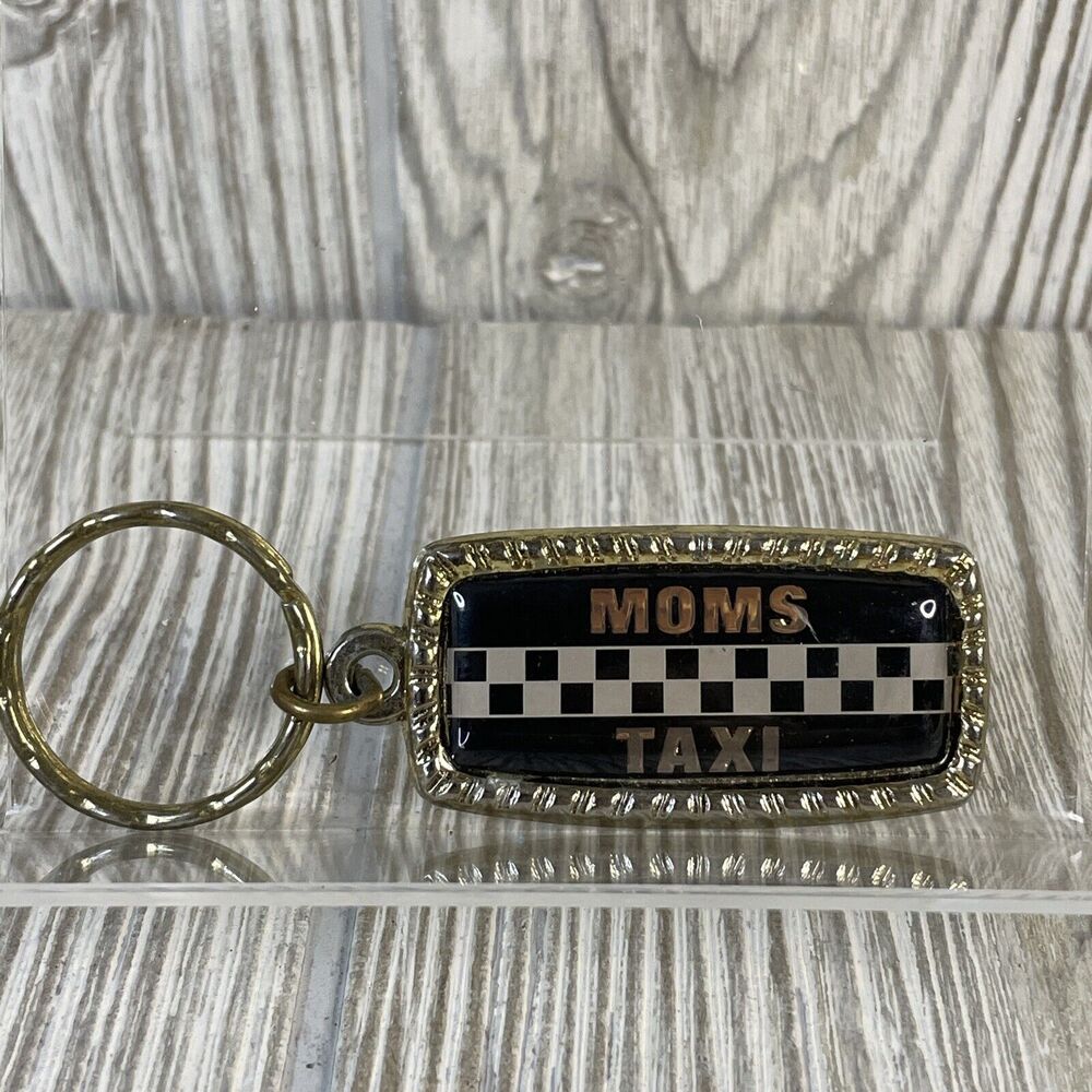 Mom's Taxi Keychain Keyring Enamel over Alloy Checkered Cab Vintage